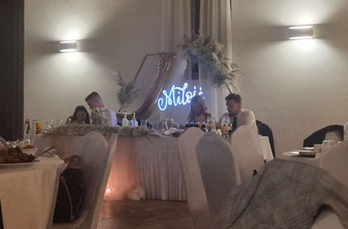 Świetlana Miłość na Waszym Ślubie - neony LED ożywiają atmosferę!